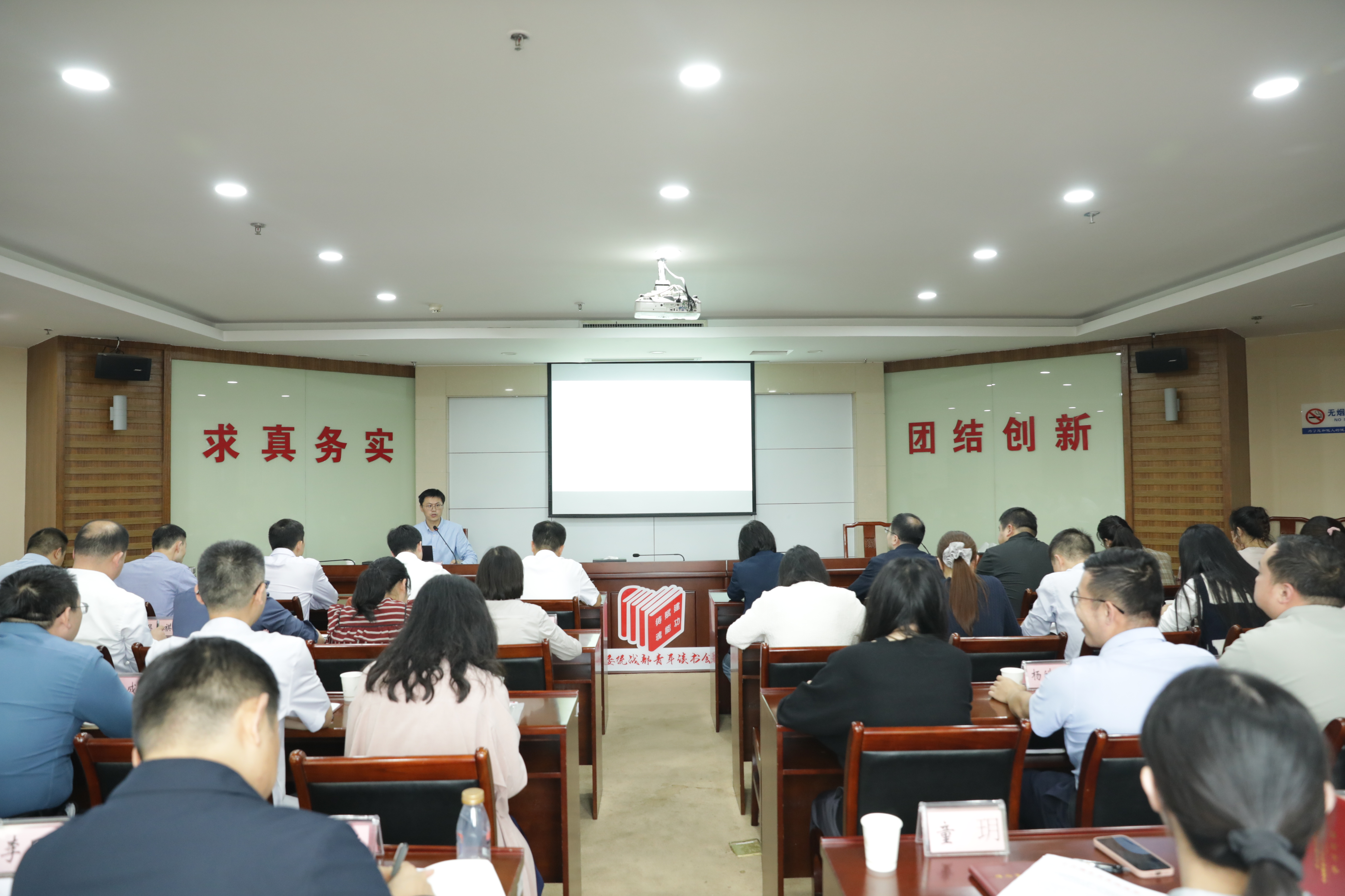 1759135933257061673.png 1759135933257061673.png